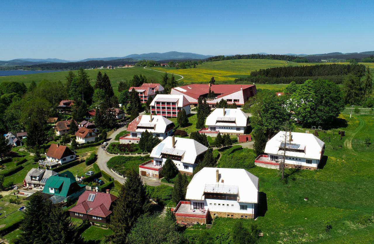 Hotel Fontána Lipno Černá v Pošumaví Exterior foto