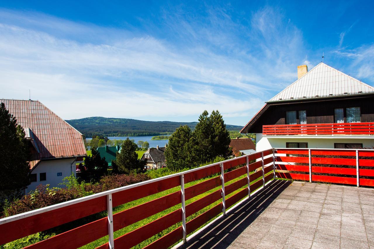 Hotel Fontána Lipno Černá v Pošumaví Exterior foto